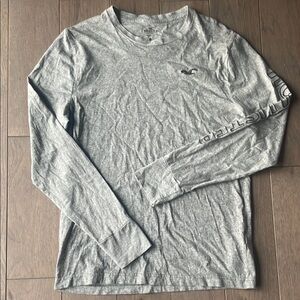 Hollister Gray Long Sleeve Shirt
